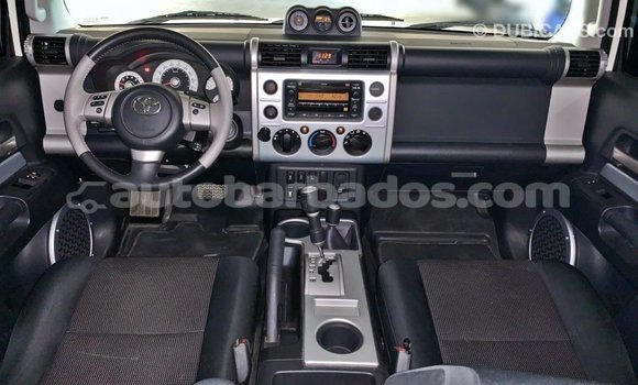 Buy Import Toyota FJ Cruiser White Car in Import - Dubai in Barbados Buy Import Toyota FJ Cruiser White Car in Import - Dubai in Barbados