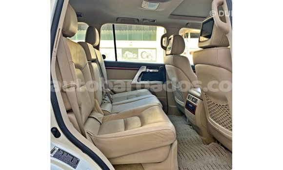 Buy Import Toyota Land Cruiser White Car in Import - Dubai in Barbados Buy Import Toyota Land Cruiser White Car in Import - Dubai in Barbados