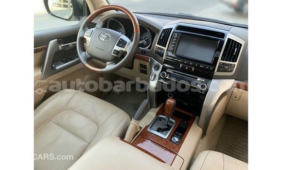 Buy Import Toyota Land Cruiser White Car in Import - Dubai in Barbados Buy Import Toyota Land Cruiser White Car in Import - Dubai in Barbados