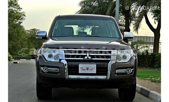 Buy Import Mitsubishi Pajero Brown Car in Import - Dubai in Barbados Buy Import Mitsubishi Pajero Brown Car in Import - Dubai in Barbados