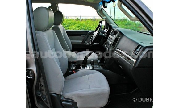 Buy Import Mitsubishi Pajero Brown Car in Import - Dubai in Barbados Buy Import Mitsubishi Pajero Brown Car in Import - Dubai in Barbados