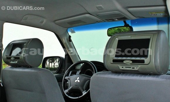 Buy Import Mitsubishi Pajero Brown Car in Import - Dubai in Barbados Buy Import Mitsubishi Pajero Brown Car in Import - Dubai in Barbados