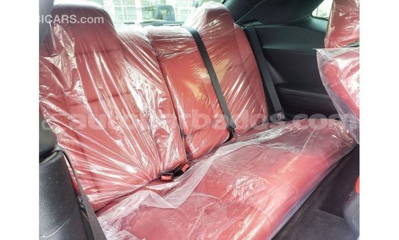 Buy Import Dodge Challenger White Car in Import - Dubai in Barbados Buy Import Dodge Challenger White Car in Import - Dubai in Barbados