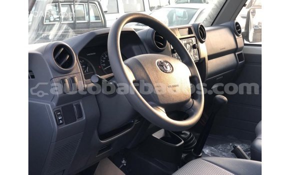 Buy Import Toyota Land Cruiser White Car in Import - Dubai in Barbados Buy Import Toyota Land Cruiser White Car in Import - Dubai in Barbados