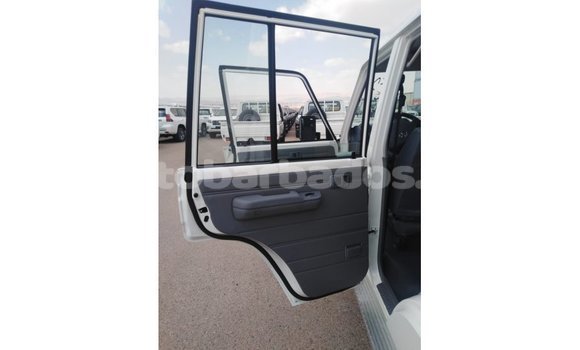 Buy Import Toyota Land Cruiser White Car in Import - Dubai in Barbados Buy Import Toyota Land Cruiser White Car in Import - Dubai in Barbados