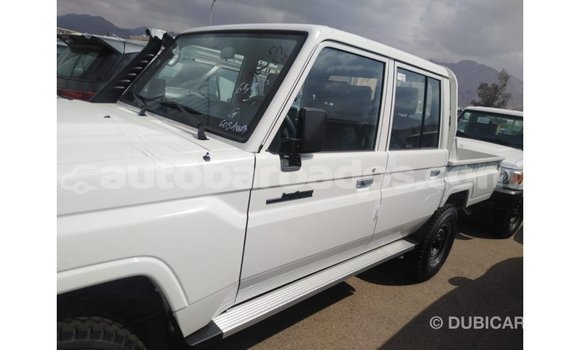 Buy Import Toyota Land Cruiser White Car in Import - Dubai in Barbados Buy Import Toyota Land Cruiser White Car in Import - Dubai in Barbados