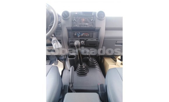 Buy Import Toyota Land Cruiser White Car in Import - Dubai in Barbados Buy Import Toyota Land Cruiser White Car in Import - Dubai in Barbados
