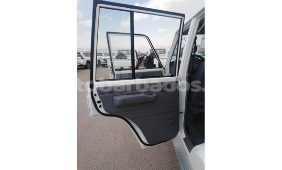 Buy Import Toyota Land Cruiser White Car in Import - Dubai in Barbados Buy Import Toyota Land Cruiser White Car in Import - Dubai in Barbados