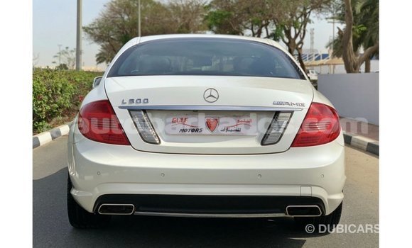 Buy Import Mercedes-Benz 190 (W201) White Car in Import - Dubai in Barbados Buy Import Mercedes-Benz 190 (W201) White Car in Import - Dubai in Barbados