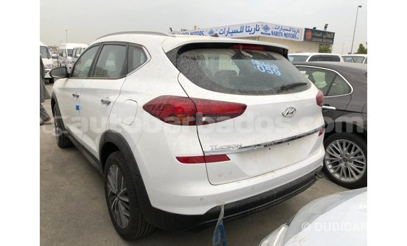 Buy Import Hyundai Tucson White Car in Import - Dubai in Barbados Buy Import Hyundai Tucson White Car in Import - Dubai in Barbados