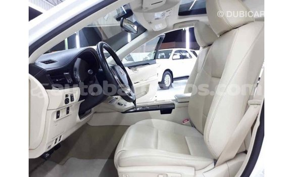 Buy Import Lexus ES White Car in Import - Dubai in Barbados Buy Import Lexus ES White Car in Import - Dubai in Barbados