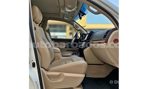 Buy Import Toyota Land Cruiser White Car in Import - Dubai in Barbados Buy Import Toyota Land Cruiser White Car in Import - Dubai in Barbados