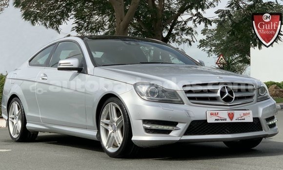 Buy Import Mercedes-Benz 190 (W201) Other Car in Import - Dubai in Barbados Buy Import Mercedes-Benz 190 (W201) Other Car in Import - Dubai in Barbados
