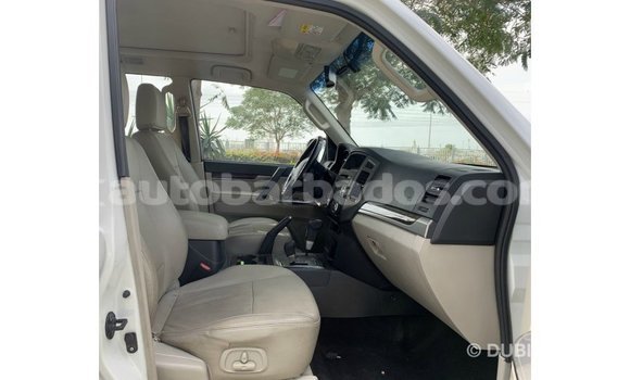 Buy Import Mitsubishi Pajero White Car in Import - Dubai in Barbados Buy Import Mitsubishi Pajero White Car in Import - Dubai in Barbados