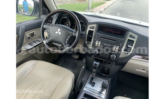 Buy Import Mitsubishi Pajero White Car in Import - Dubai in Barbados Buy Import Mitsubishi Pajero White Car in Import - Dubai in Barbados