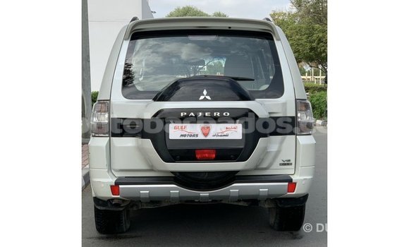 Buy Import Mitsubishi Pajero White Car in Import - Dubai in Barbados Buy Import Mitsubishi Pajero White Car in Import - Dubai in Barbados
