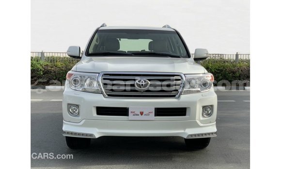 Buy Import Toyota Land Cruiser White Car in Import - Dubai in Barbados Buy Import Toyota Land Cruiser White Car in Import - Dubai in Barbados