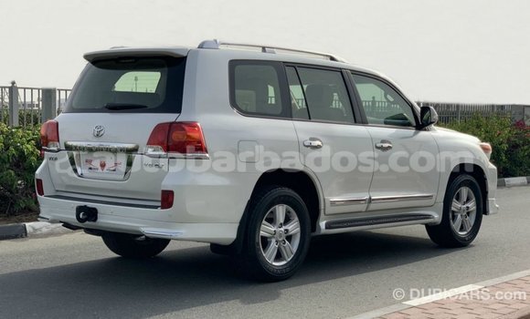 Buy Import Toyota Land Cruiser White Car in Import - Dubai in Barbados Buy Import Toyota Land Cruiser White Car in Import - Dubai in Barbados