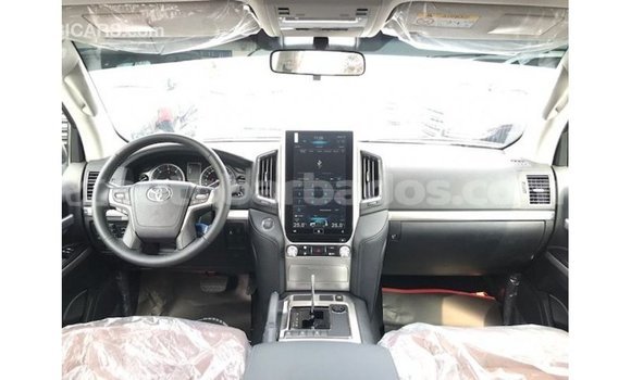 Buy Import Toyota Land Cruiser White Car in Import - Dubai in Barbados Buy Import Toyota Land Cruiser White Car in Import - Dubai in Barbados