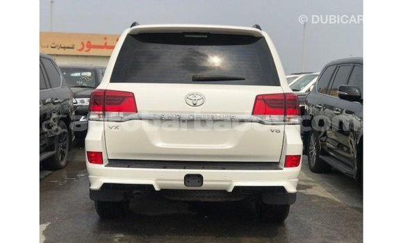 Buy Import Toyota Land Cruiser White Car in Import - Dubai in Barbados Buy Import Toyota Land Cruiser White Car in Import - Dubai in Barbados