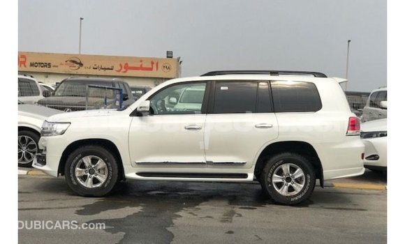 Buy Import Toyota Land Cruiser White Car in Import - Dubai in Barbados Buy Import Toyota Land Cruiser White Car in Import - Dubai in Barbados