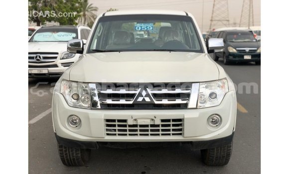 Buy Import Mitsubishi Pajero White Car in Import - Dubai in Barbados Buy Import Mitsubishi Pajero White Car in Import - Dubai in Barbados