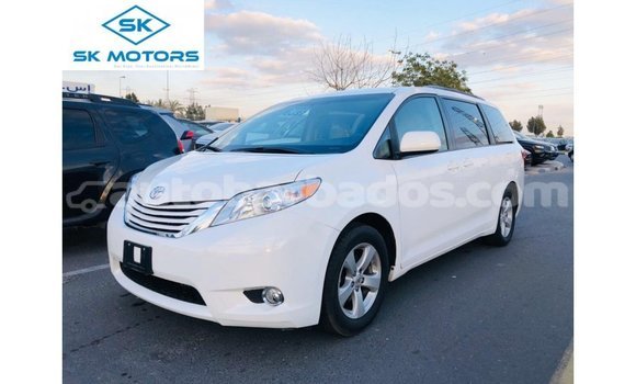 Buy Import Toyota Sienna White Car in Import - Dubai in Barbados Buy Import Toyota Sienna White Car in Import - Dubai in Barbados