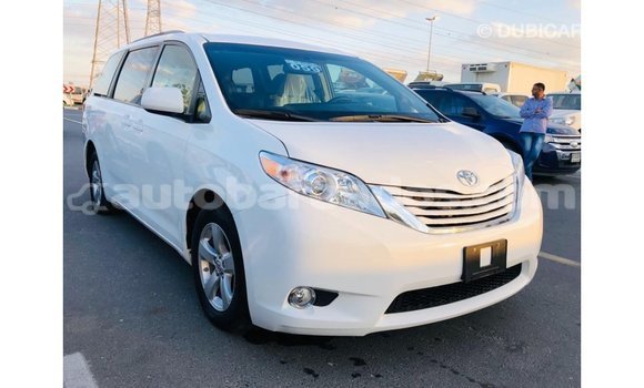 Buy Import Toyota Sienna White Car in Import - Dubai in Barbados Buy Import Toyota Sienna White Car in Import - Dubai in Barbados