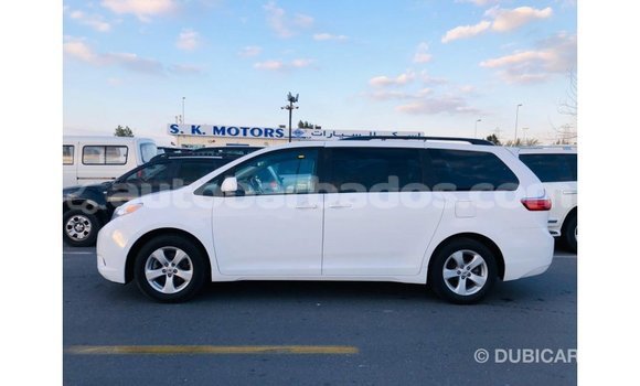 Buy Import Toyota Sienna White Car in Import - Dubai in Barbados Buy Import Toyota Sienna White Car in Import - Dubai in Barbados