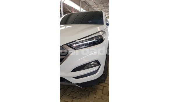 Buy Import Hyundai Tucson White Car in Import - Dubai in Barbados Buy Import Hyundai Tucson White Car in Import - Dubai in Barbados