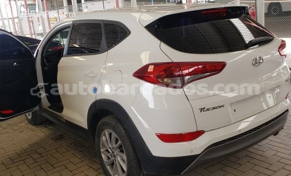 Buy Import Hyundai Tucson White Car in Import - Dubai in Barbados Buy Import Hyundai Tucson White Car in Import - Dubai in Barbados