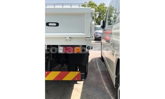 Buy Import Mitsubishi L400 White Truck in Import - Dubai in Barbados Buy Import Mitsubishi L400 White Truck in Import - Dubai in Barbados