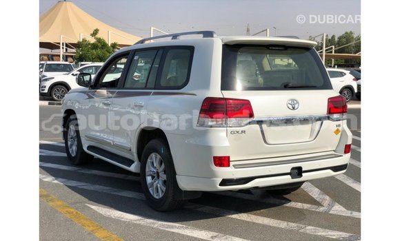Buy Import Toyota Land Cruiser White Car in Import - Dubai in Barbados Buy Import Toyota Land Cruiser White Car in Import - Dubai in Barbados