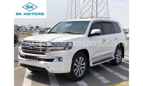 Buy Import Toyota Land Cruiser White Car in Import - Dubai in Barbados Buy Import Toyota Land Cruiser White Car in Import - Dubai in Barbados