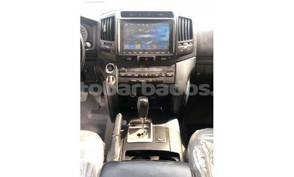 Buy Import Toyota Land Cruiser White Car in Import - Dubai in Barbados Buy Import Toyota Land Cruiser White Car in Import - Dubai in Barbados