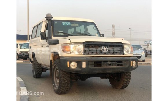 Buy Import Toyota Land Cruiser White Car in Import - Dubai in Barbados Buy Import Toyota Land Cruiser White Car in Import - Dubai in Barbados