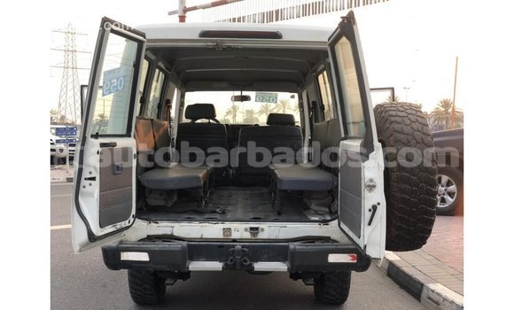 Buy Import Toyota Land Cruiser White Car in Import - Dubai in Barbados Buy Import Toyota Land Cruiser White Car in Import - Dubai in Barbados