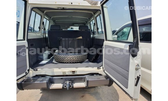 Buy Import Toyota Land Cruiser White Car in Import - Dubai in Barbados Buy Import Toyota Land Cruiser White Car in Import - Dubai in Barbados