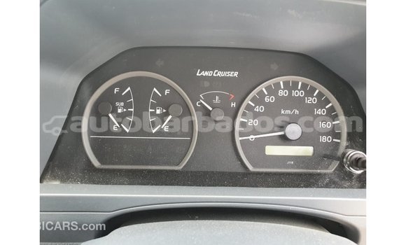 Buy Import Toyota Land Cruiser White Car in Import - Dubai in Barbados Buy Import Toyota Land Cruiser White Car in Import - Dubai in Barbados