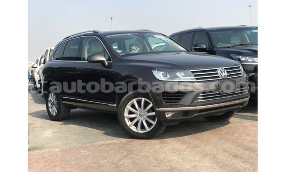 Buy Import Volkswagen Touareg Brown Car in Import - Dubai in Barbados