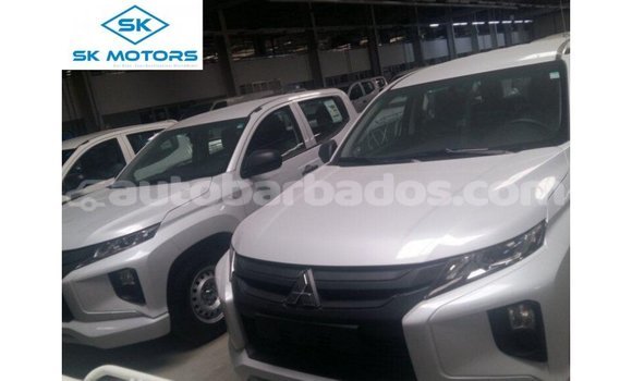 Buy Import Mitsubishi L200 White Car in Import - Dubai in Barbados
