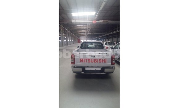 Buy Import Mitsubishi L200 White Car in Import - Dubai in Barbados Buy Import Mitsubishi L200 White Car in Import - Dubai in Barbados