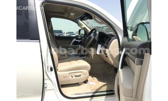 Buy Import Toyota Land Cruiser White Car in Import - Dubai in Barbados Buy Import Toyota Land Cruiser White Car in Import - Dubai in Barbados