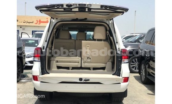 Buy Import Toyota Land Cruiser White Car in Import - Dubai in Barbados Buy Import Toyota Land Cruiser White Car in Import - Dubai in Barbados