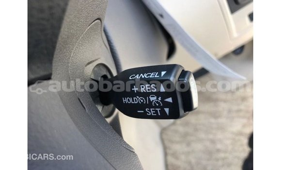 Buy Import Toyota Land Cruiser White Car in Import - Dubai in Barbados Buy Import Toyota Land Cruiser White Car in Import - Dubai in Barbados