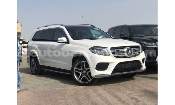 Buy Import Mercedes-Benz 190 (W201) White Car in Import - Dubai in Barbados Buy Import Mercedes-Benz 190 (W201) White Car in Import - Dubai in Barbados
