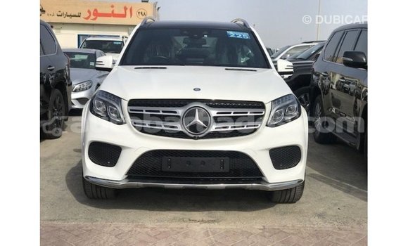 Buy Import Mercedes-Benz 190 (W201) White Car in Import - Dubai in Barbados Buy Import Mercedes-Benz 190 (W201) White Car in Import - Dubai in Barbados