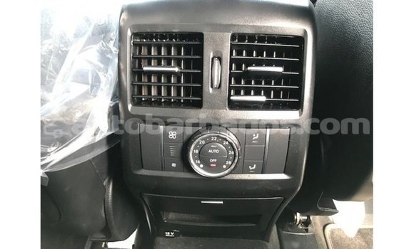 Buy Import Mercedes-Benz 190 (W201) White Car in Import - Dubai in Barbados Buy Import Mercedes-Benz 190 (W201) White Car in Import - Dubai in Barbados