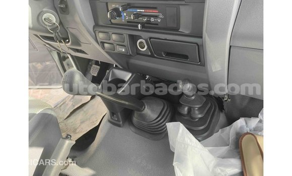 Buy Import Toyota Land Cruiser White Car in Import - Dubai in Barbados Buy Import Toyota Land Cruiser White Car in Import - Dubai in Barbados