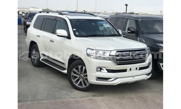 Buy Import Toyota Land Cruiser White Car in Import - Dubai in Barbados Buy Import Toyota Land Cruiser White Car in Import - Dubai in Barbados